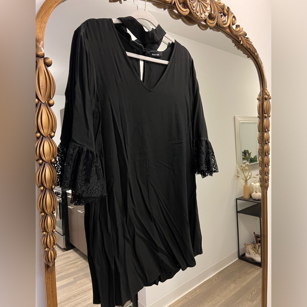 Beau tissue long sleeve lace black dress
